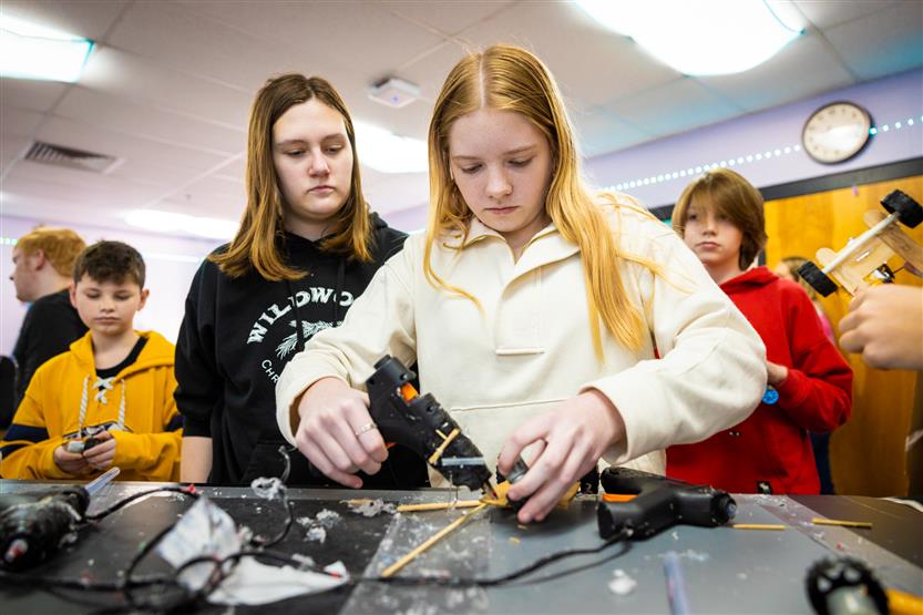 Heritage Middle students in a STEM class